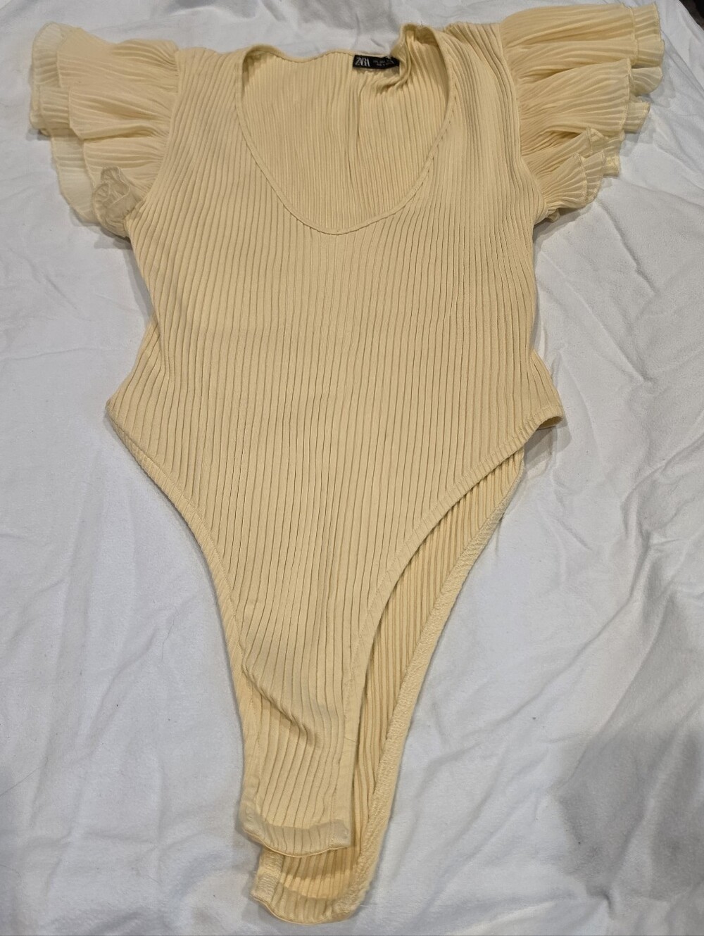 Zara Yellow L Large Ruffle Ribbed Bodysuit Womens